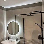 New Chic Apartment, Apartment