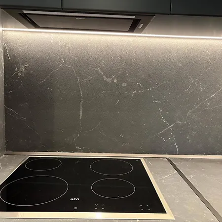 New Chic Apartment, 티라나
