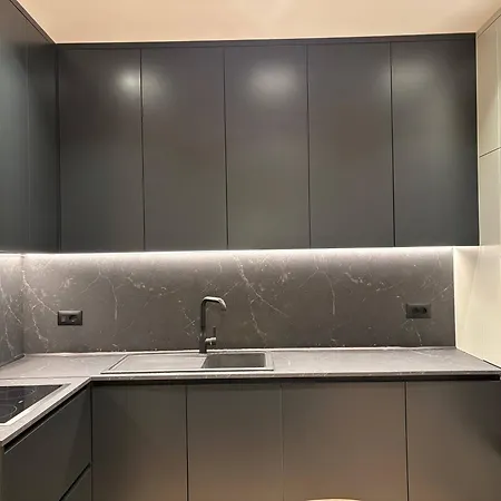 New Chic Apartment,