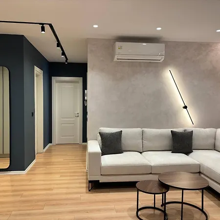 아파트 New Chic Apartment, *