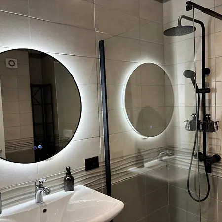 New Chic Apartment, 아파트 티라나