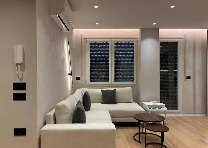 New Chic Apartment, *