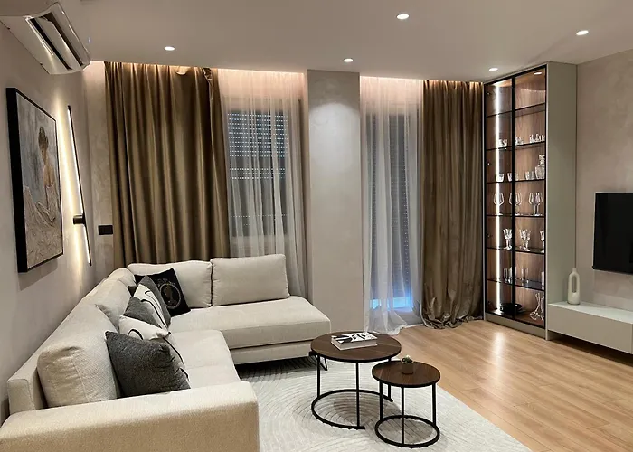 公寓 New Chic Apartment, 地拉那